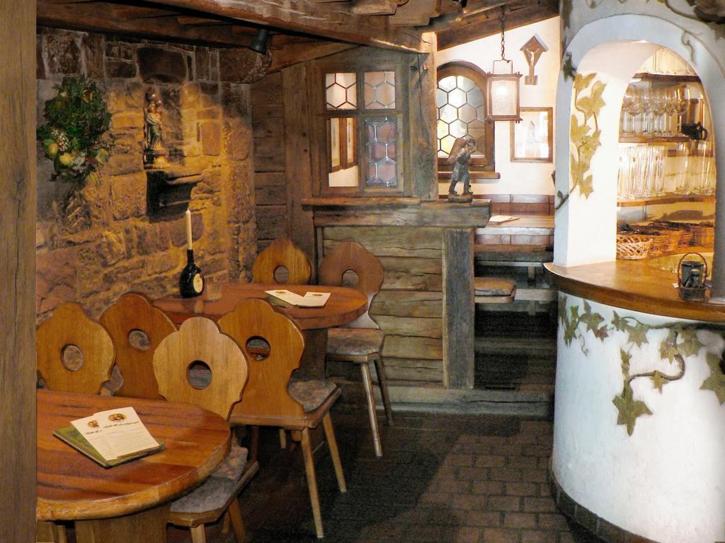 Hotel Till Eulenspiegel - Nichtrauchhotel - Garni Würzburg Esterno foto