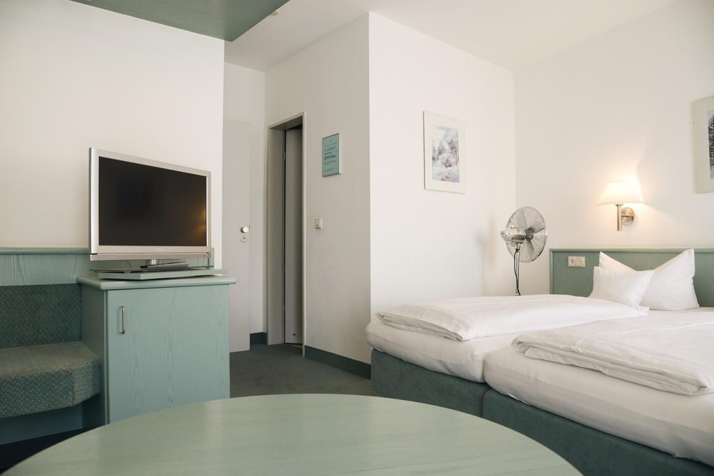 Hotel Till Eulenspiegel - Nichtrauchhotel - Garni Würzburg Esterno foto